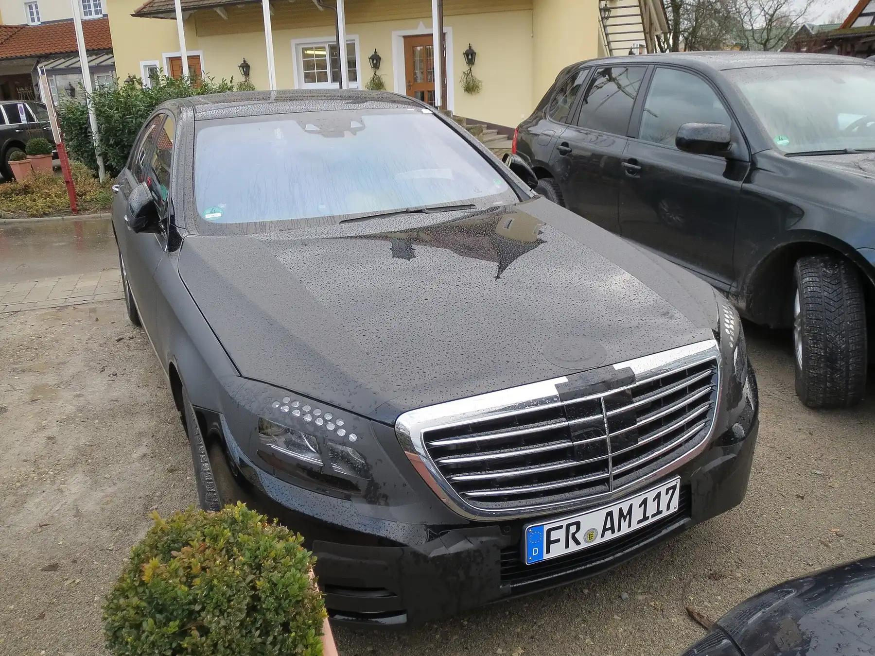 Mercedes-Benz S-Class S450 · 2019 — exterior